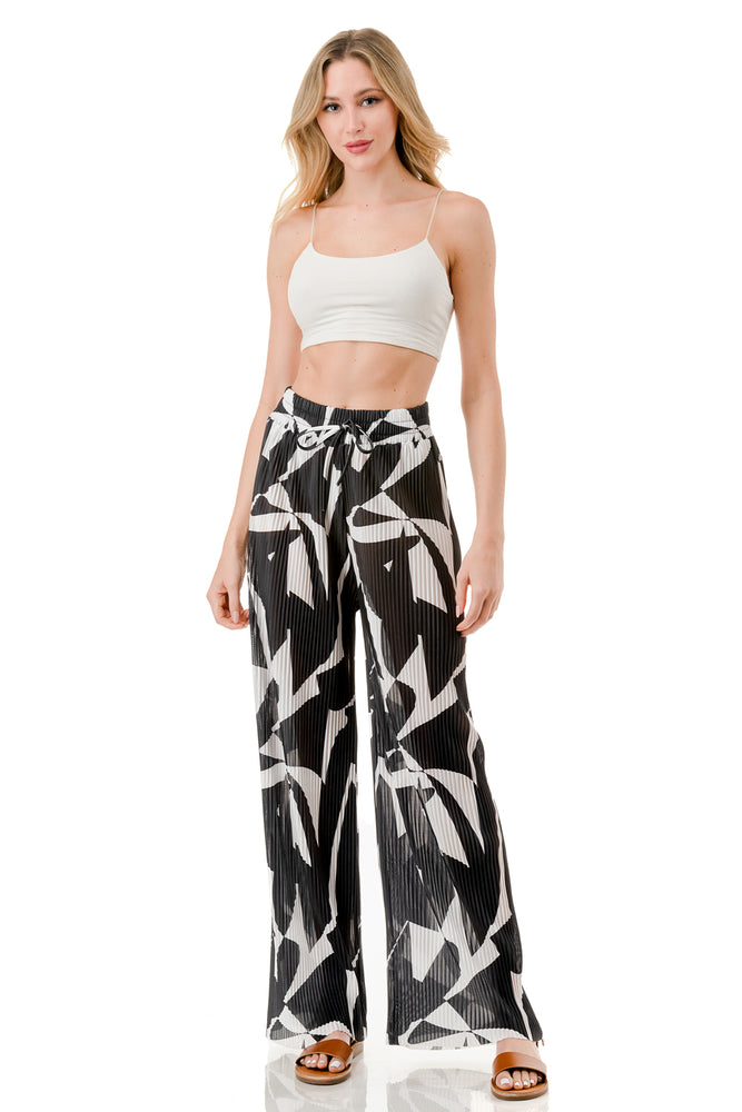 WOMEN'S STRETCH PLEATED PANTS: Abstract 1
