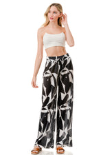 WOMEN'S STRETCH PLEATED PANTS: Abstract 1