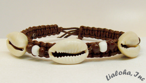 SHELL STRING BRACELET